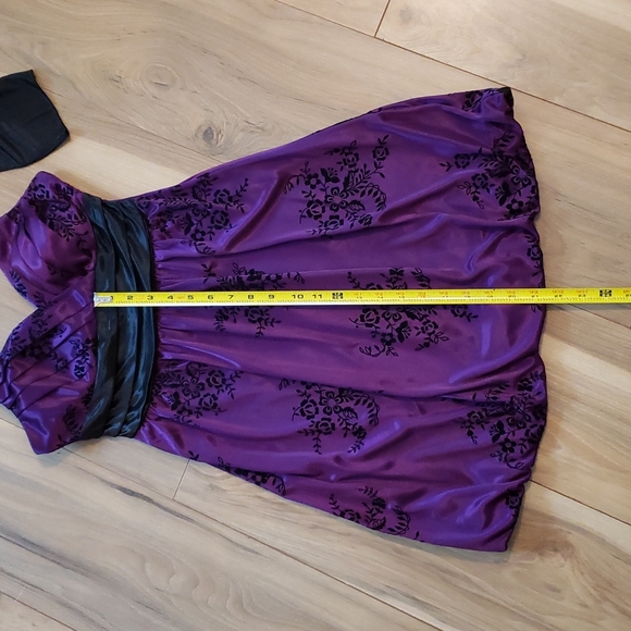 Trixxi Prom / Wedding Guest Dress - Purple / Black Halter - Picture 5 of 15